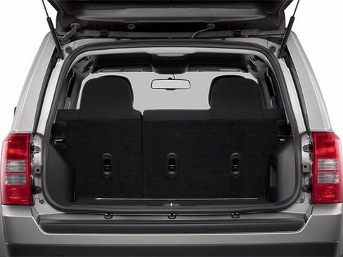 Used 2014 Jeep Patriot Sport w/ Power Value Group FWD image 15