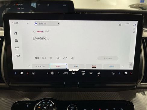 New 2025 Ford Expedition Active image 16