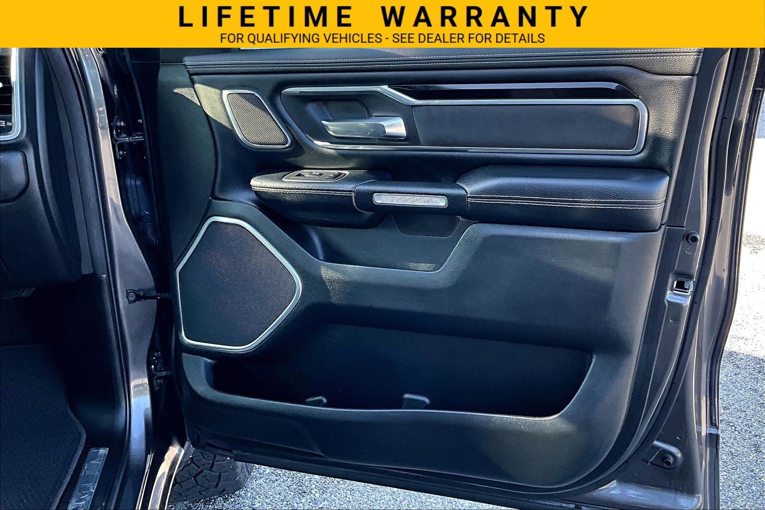 Used 2021 RAM 1500 Laramie w/ Sport Appearance Package AWD/4WD image 20