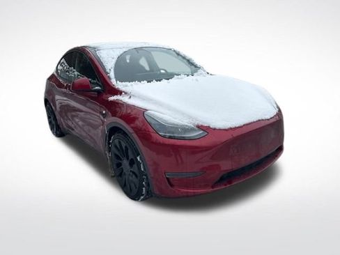 Used 2024 Tesla Model Y Performance image 7