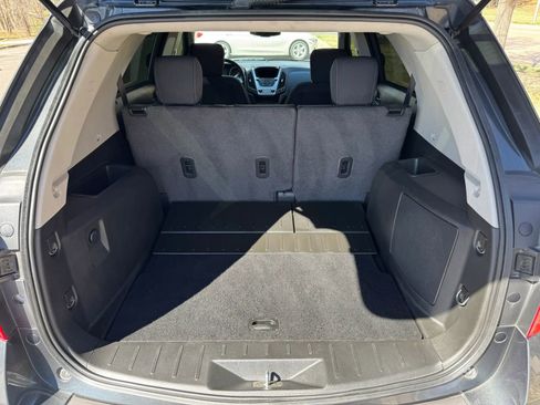 Used 2017 Chevrolet Equinox LT w/ Convenience Package image 12
