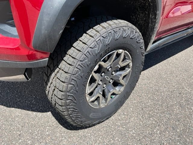 New 2026 Chevrolet Colorado ZR2 w/ Technology Package AWD/4WD image 11