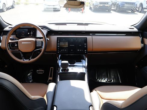 Used 2025 Land Rover Range Rover Sport Dynamic SE AWD/4WD image 27