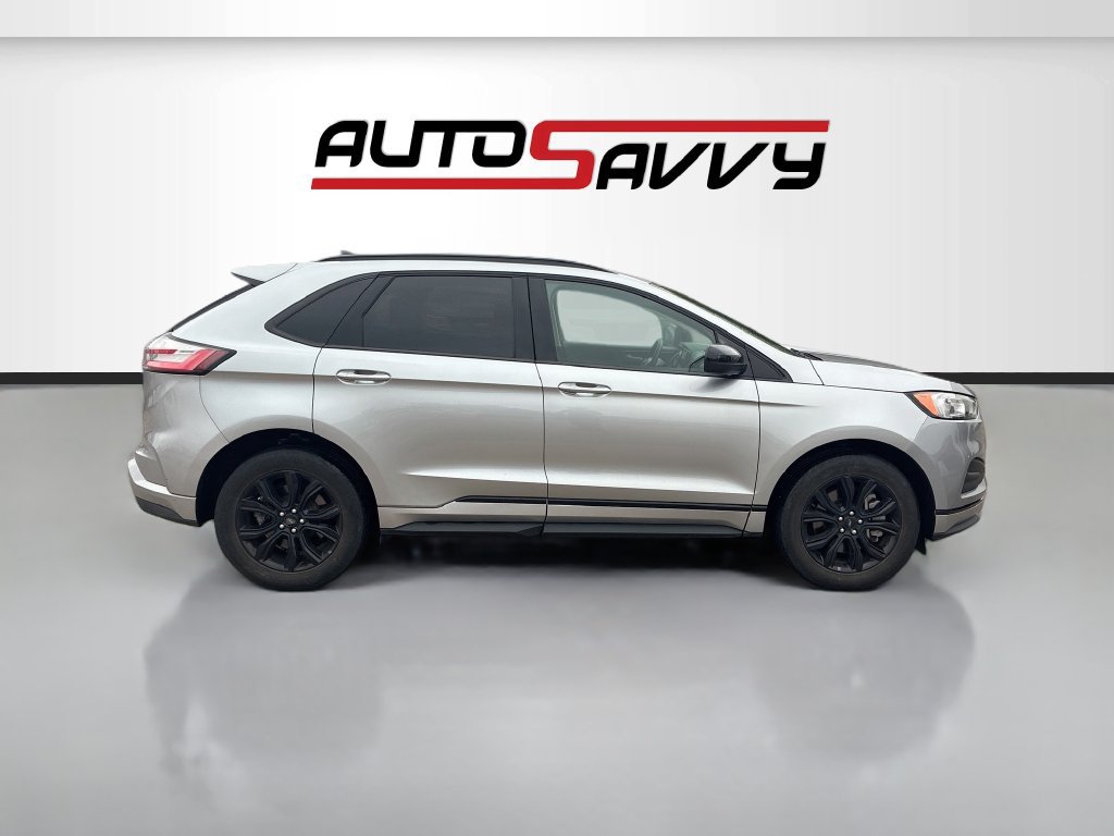 Used 2024 Ford Edge SE w/ Black Appearance Package AWD/4WD image 8