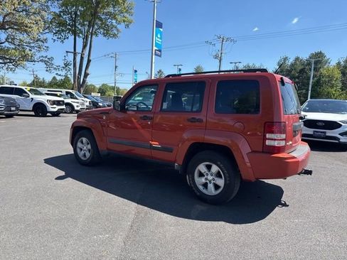 Used 2009 Jeep Liberty Sport w/ Popular Equipment Group AWD/4WD image 5