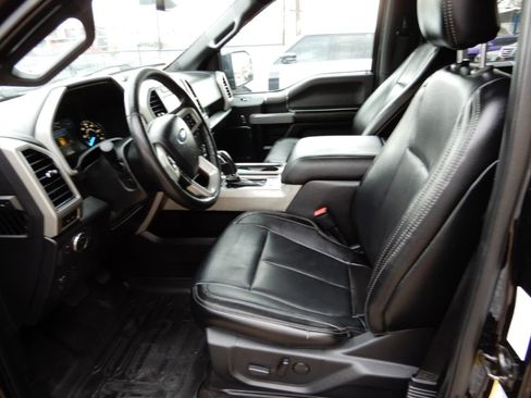 Used 2019 Ford F150 Lariat w/ Equipment Group 502A Luxury image 10