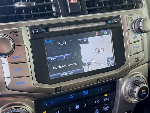 Used 2015 Toyota 4Runner Limited image 23