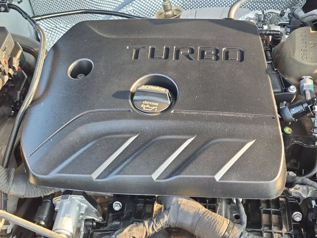 Used 2025 Chevrolet TrailBlazer LT AWD/4WD image 33
