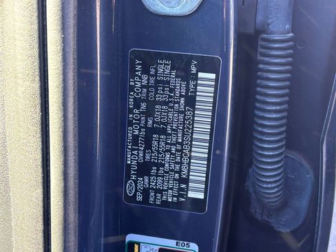 Used 2025 Hyundai Kona SEL image 24