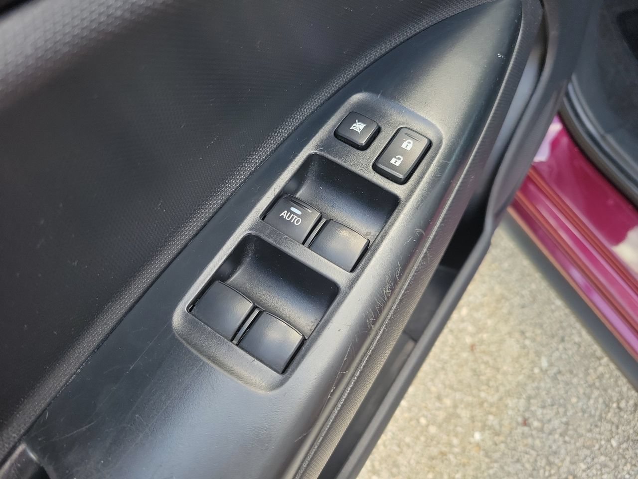 Used 2024 Mitsubishi Mirage ES FWD image 12