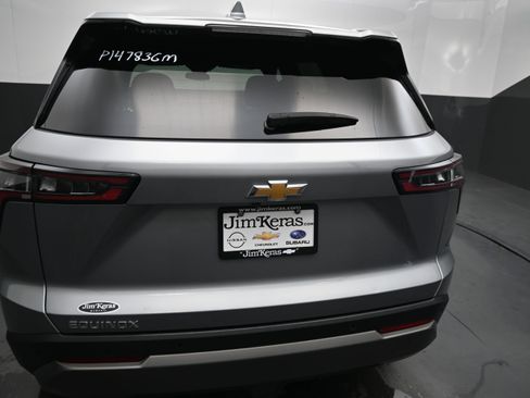Used 2025 Chevrolet Equinox LT FWD image 14