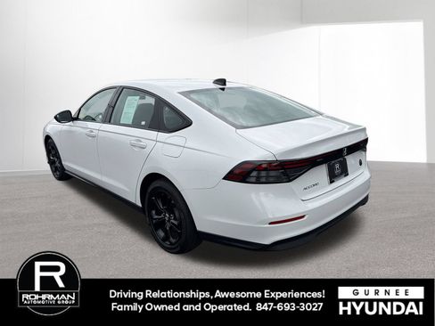 Used 2025 Honda Accord SE image 6