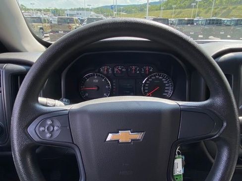 Used 2019 Chevrolet Silverado 1500 Custom w/ Custom Convenience Package AWD/4WD image 15