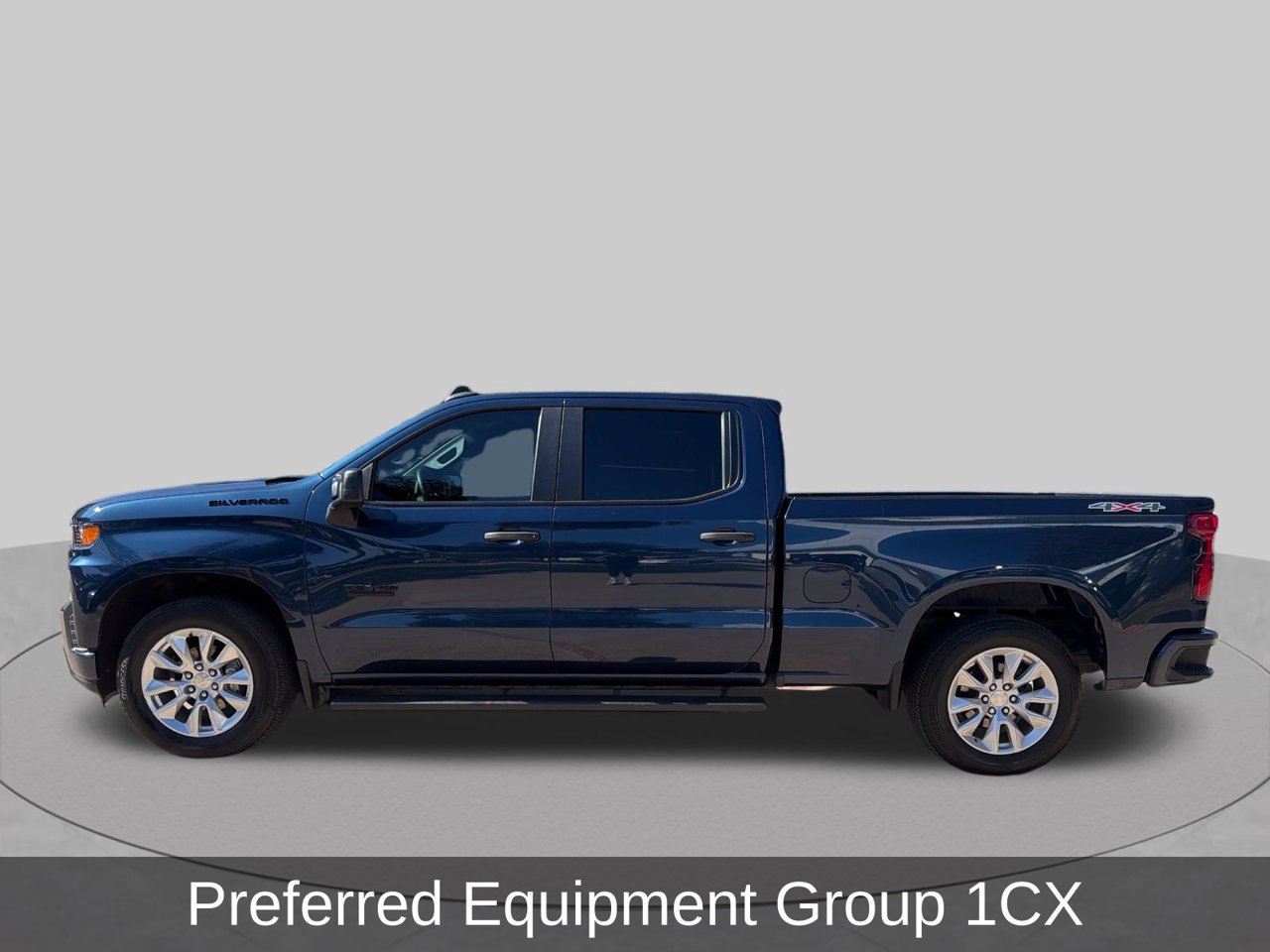 Used 2022 Chevrolet Silverado 1500 Custom w/ LPO, Dark Essentials Package AWD/4WD image 2