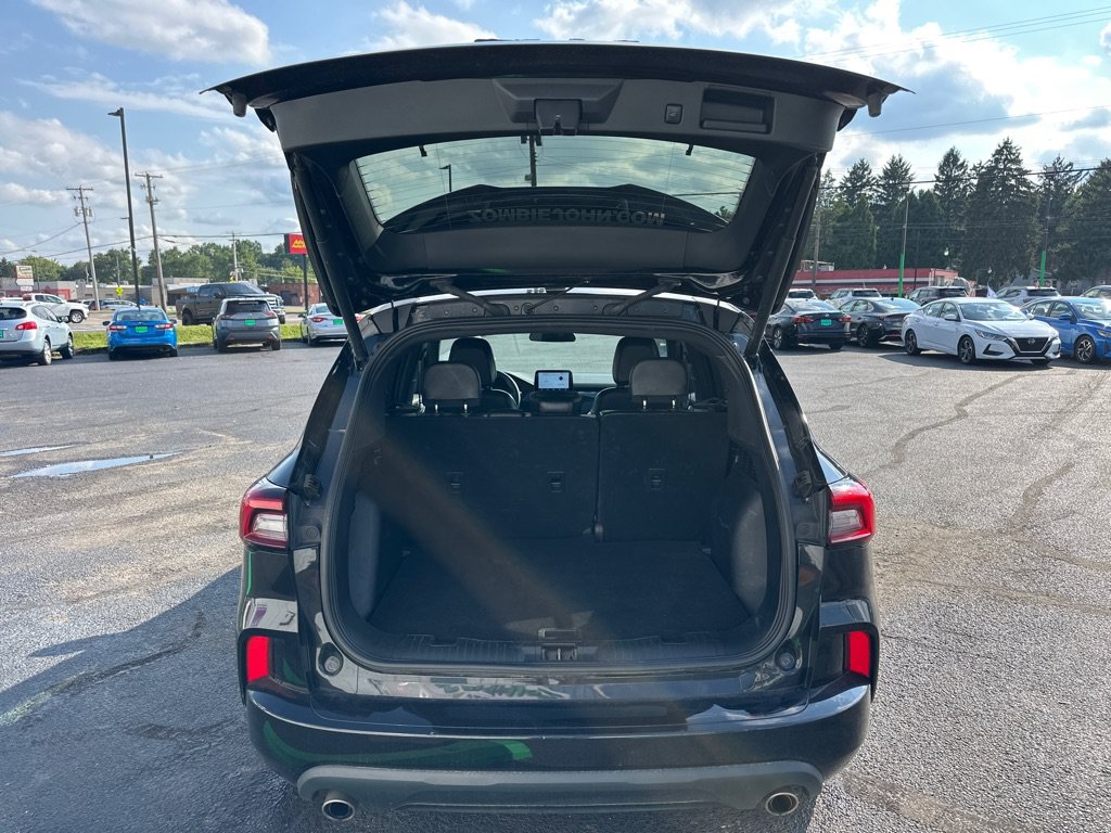 Used 2024 Ford Escape ST-Line FWD image 18