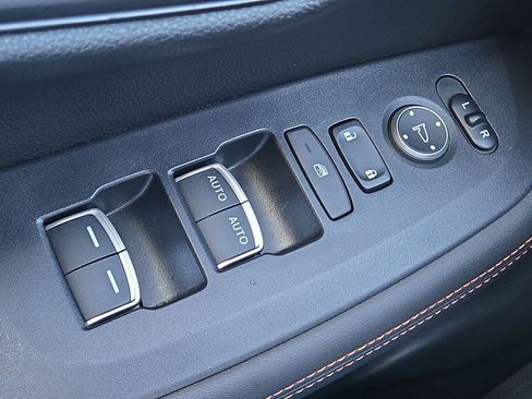 Certified 2023 Honda HR-V Sport image 30