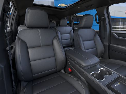 New 2026 GMC Acadia Elevation w/ Elevation Premium Package FWD image 16