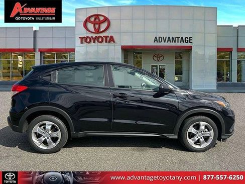 Used 2022 Honda HR-V LX image 5