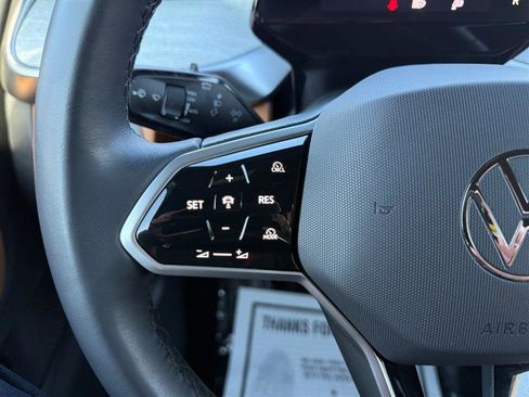 Used 2025 Volkswagen ID. Buzz Pro S image 32