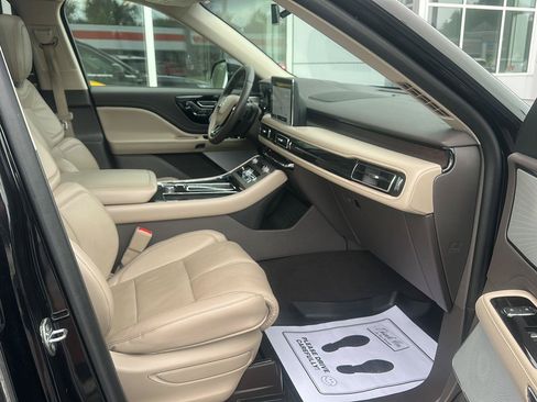 Used 2021 Lincoln Aviator Reserve w/ Equipment Group 208A AWD/4WD image 10