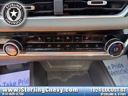 Used 2025 Chevrolet Equinox LT w/ Convenience Package II FWD image 21