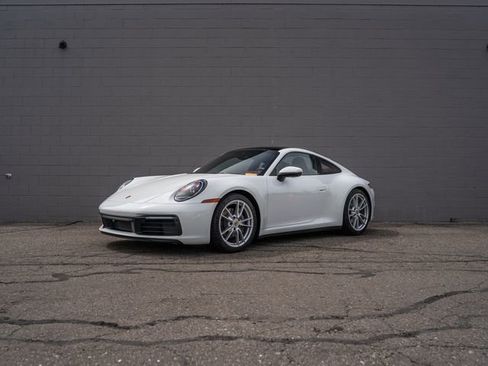 Certified 2022 Porsche 911 Carrera RWD image 1