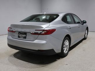 Used 2025 Toyota Camry LE video 2