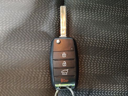 Used 2019 Kia Sportage LX image 32