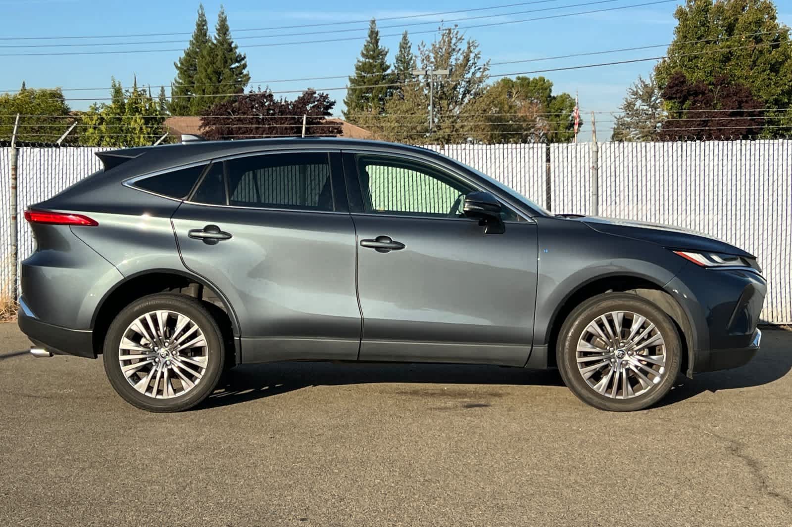 Used 2021 Toyota Venza Limited AWD/4WD image 6