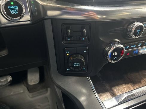 Used 2021 Ford F150 Lariat image 21