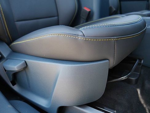 New 2025 Ford Maverick Lobo image 32