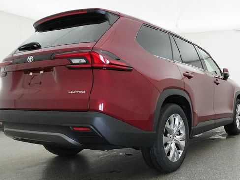 New 2026 Toyota Grand Highlander FWD image 24