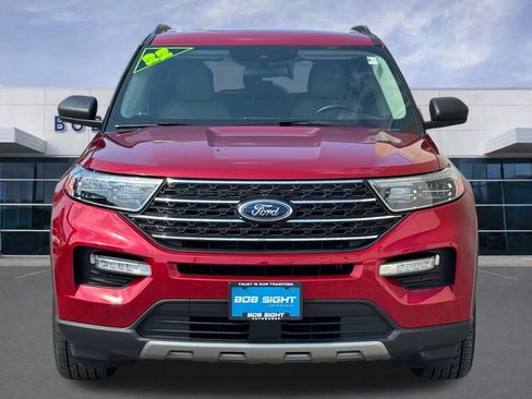 Used 2022 Ford Explorer XLT w/ Equipment Group 202A AWD/4WD image 40
