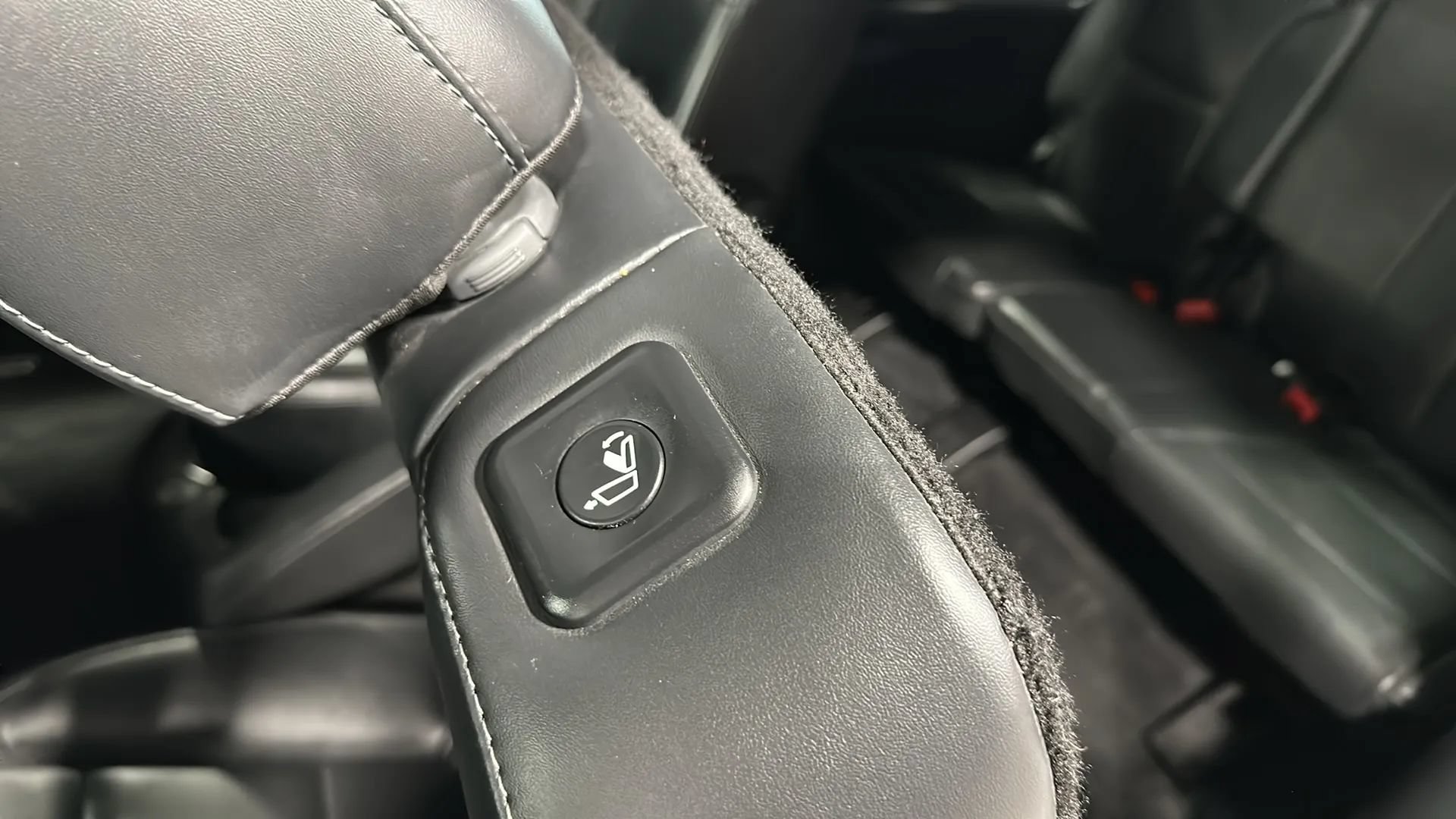 Used 2020 Kia Telluride S AWD/4WD image 14