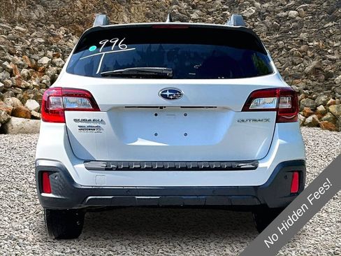 Used 2018 Subaru Outback 2.5i Limited AWD/4WD image 4
