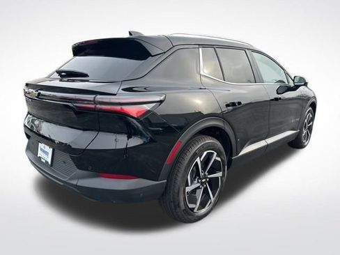 New 2026 Chevrolet Equinox EV LT image 5