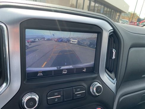 Used 2021 GMC Sierra 1500 SLT w/ SLT Premium Package AWD/4WD image 16