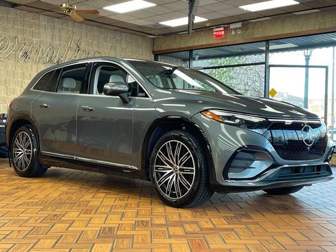 Used 2023 Mercedes-Benz EQS 580 4MATIC SUV image 8