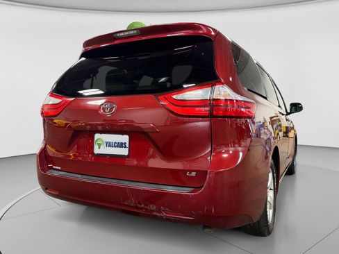 Used 2015 Toyota Sienna LE FWD image 10