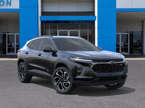 New 2026 Chevrolet Trax RS w/ Driver Confidence Package image 7