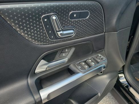 Certified 2024 Mercedes-Benz GLB 250 image 20