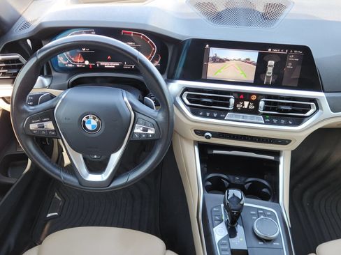 Used 2021 BMW 330i xDrive Sedan AWD/4WD image 32