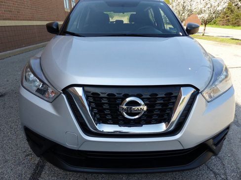 Used 2018 Nissan Kicks S FWD image 13