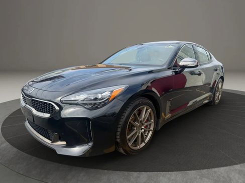 Used 2019 Kia Stinger GT2 image 1
