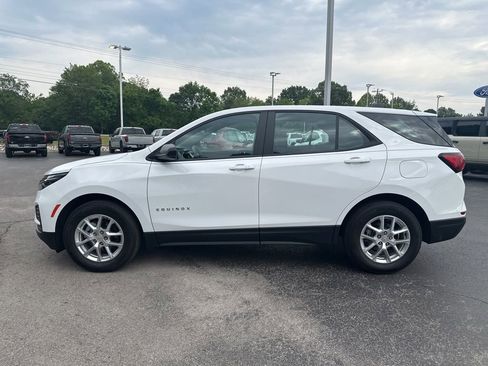 Used 2024 Chevrolet Equinox LS w/ LPO, Floor Liner Package FWD image 5