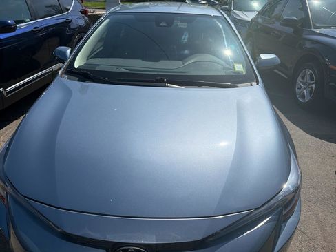 Used 2021 Toyota Corolla LE w/ Carpet Mat Package (TMS) image 2