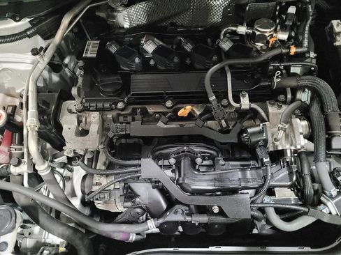 Used 2023 Toyota Corolla LE image 30