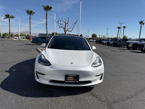 Used 2020 Tesla Model 3 Standard Range Plus image 3