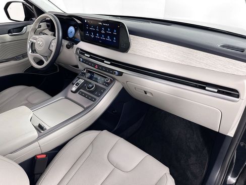Used 2023 Hyundai Palisade Calligraphy image 32
