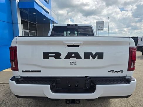 Used 2025 RAM 2500 Laramie AWD/4WD image 25